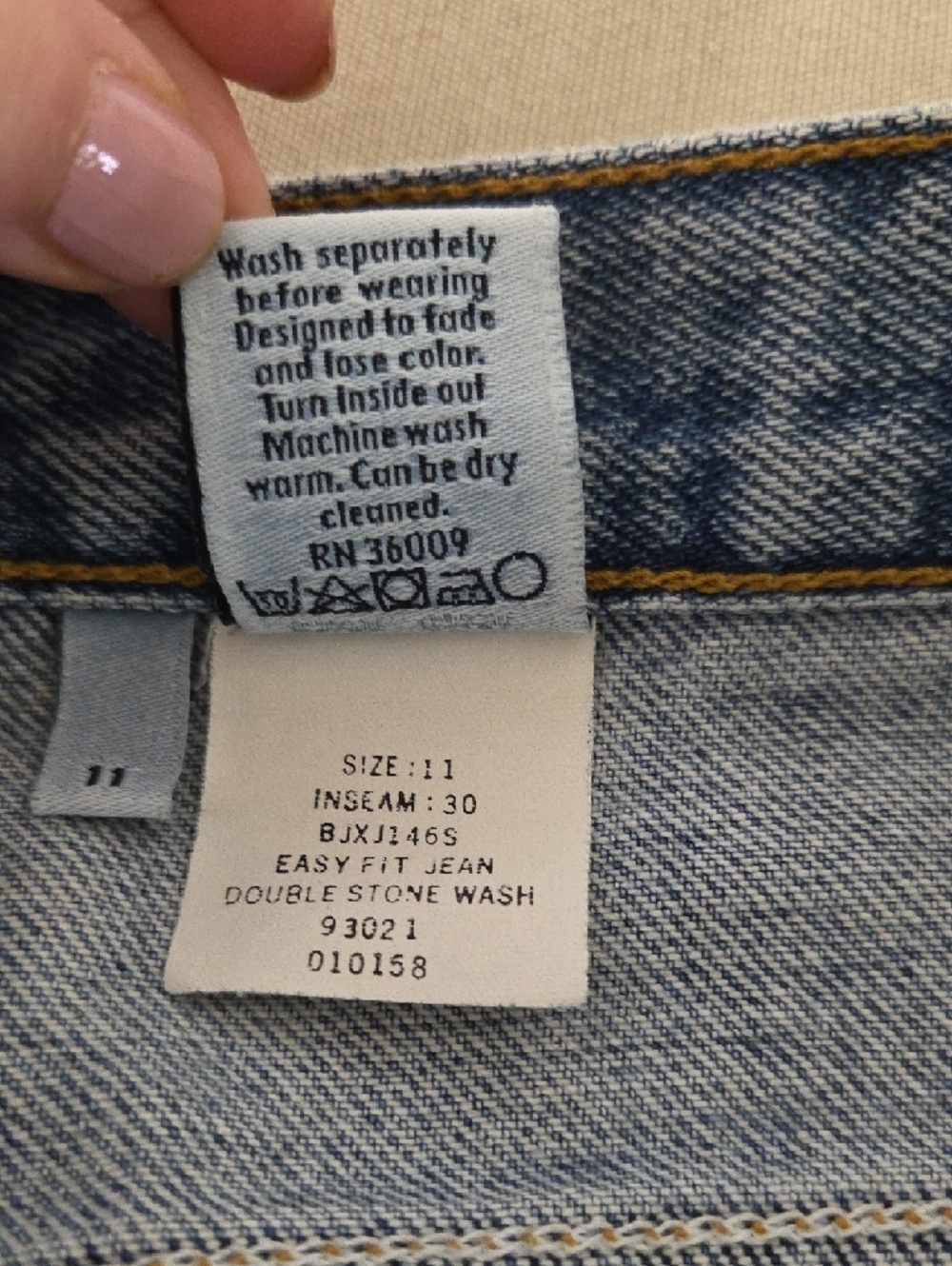 Vintage Calvin Klein Jeans Relaxed Light Blue Denim 90s SIZE 11 30 Waist High - Picture 8 of 8